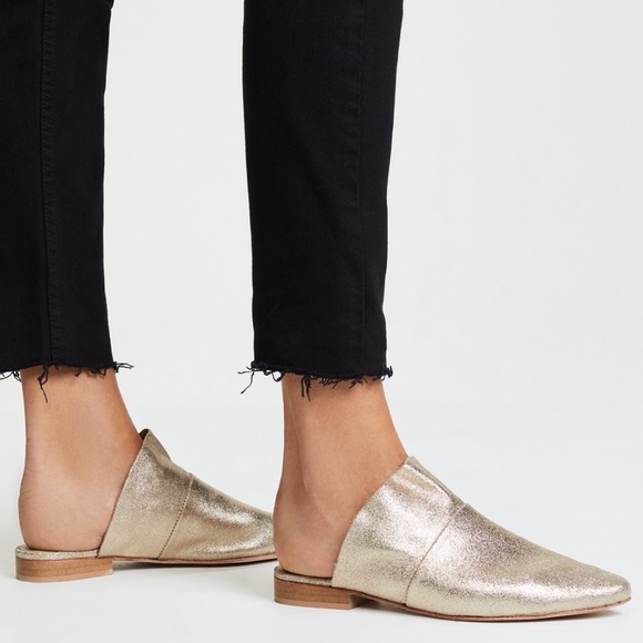 New Free People Gold Sienna Flat Ruffle Mules - Picture 2 of 7